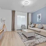 Apartment Lam Shades Of Grey - Ac *